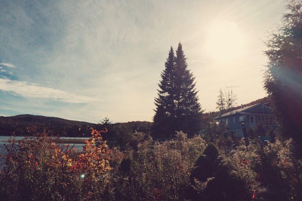 What type of weather gear is recommended for autumn travel to the Welsh countryside?